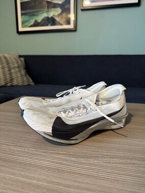 Nike White and Black Women's Running Shoes